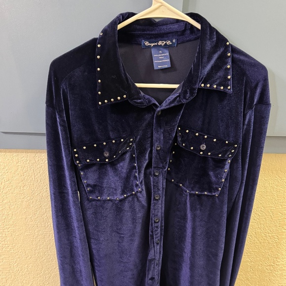 Cowgirl Tuff Velvet Pullover - Picture 1 of 2